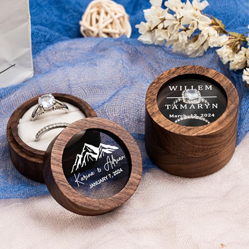 Kenon Gravierte Mini-Ringbox aus Holz - Doppelschlitz für Anträge, benutzerdefinierte Walnuss mit schwarz-weißem Futter, romantisches Geschenk für Frau Ehemann