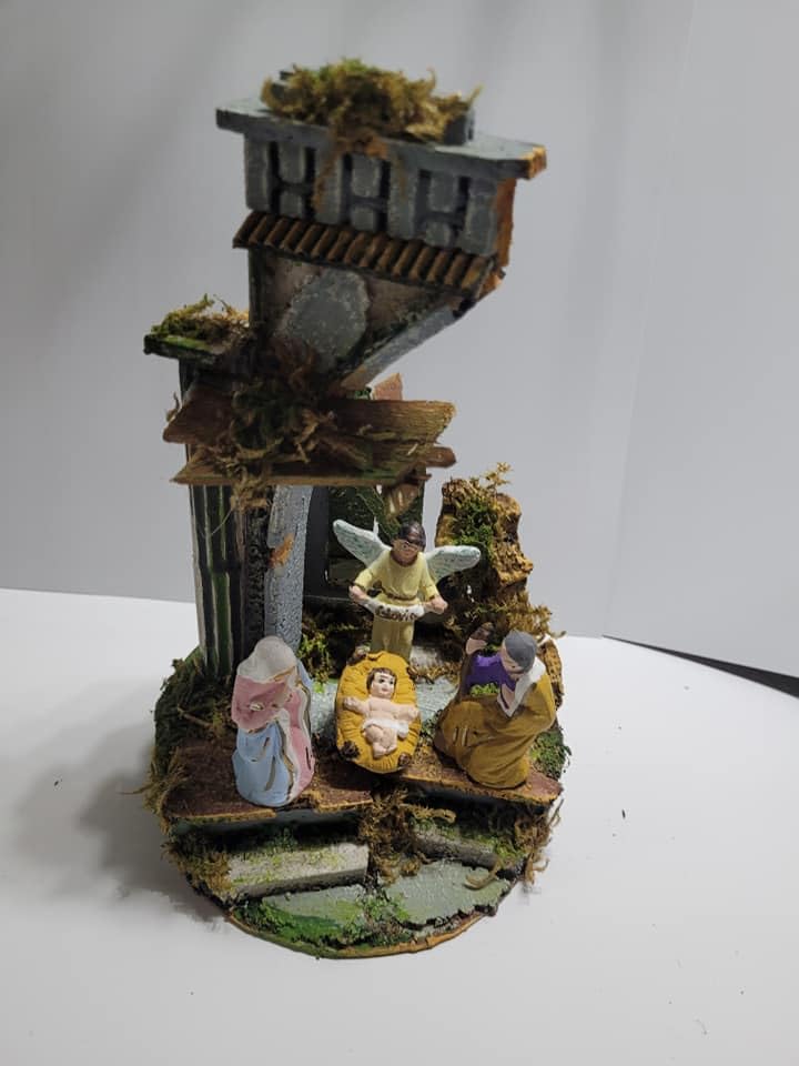 Mini-Tempel Krippe Durchmesser 14 cm Höhe 22 cm Holz und Kork mit oder ohne Geburt 4 Schäfte 8 cm Terrakotta, geeignet für Glasglocke