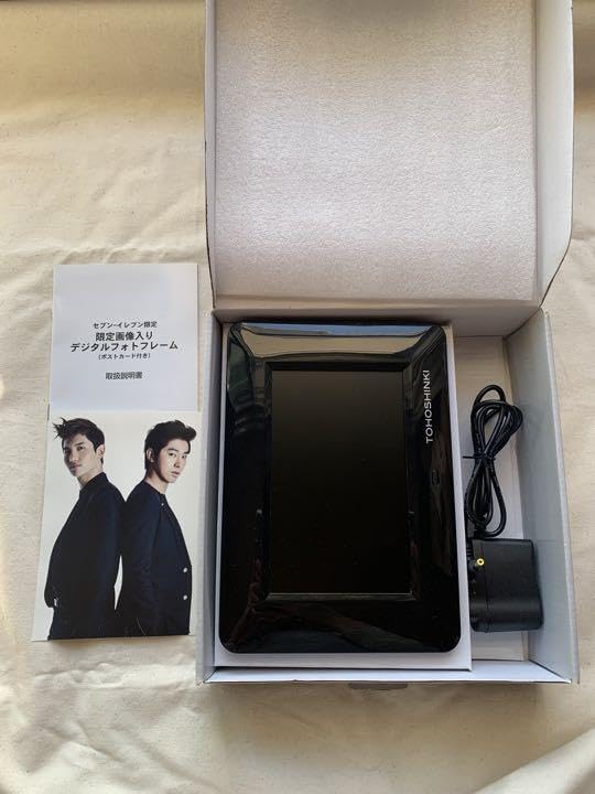 東方神起　デジタルフォトフレーム △ 処分価格 東方神起/TOHOSHINKI 7inch セブンイレブン限定