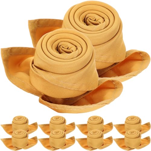 Serviettes en polyester or anti-plis pour une table de mariage soignée
