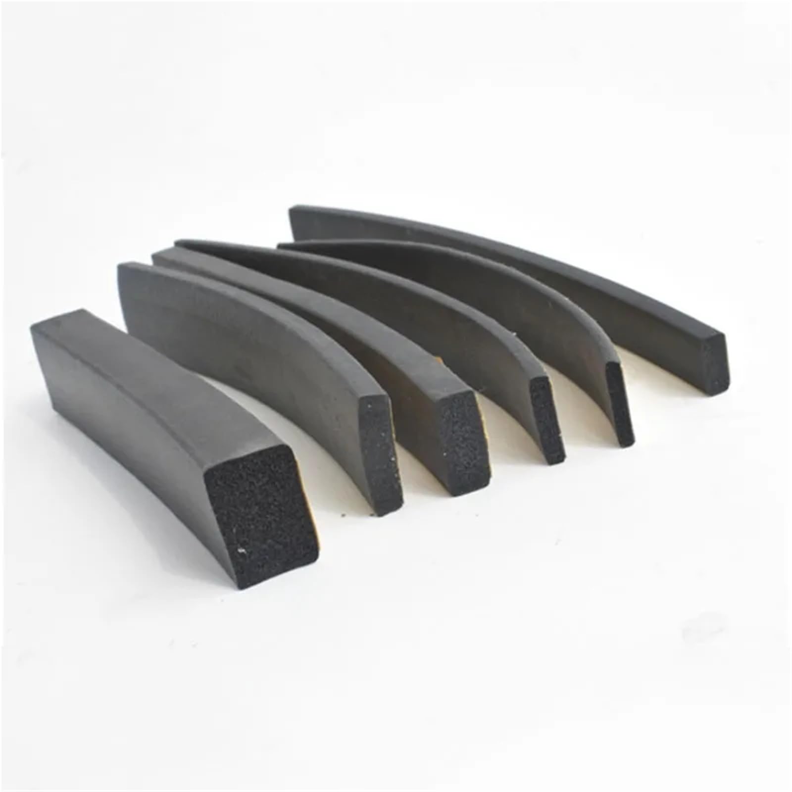10 Meter/Rolle EPDM-Selbstklebe-Dichtungsstreifen aus schwarzem Schaumstoff, stark, einseitig, schalldämmend, stoßfest(5x50mmx10M)