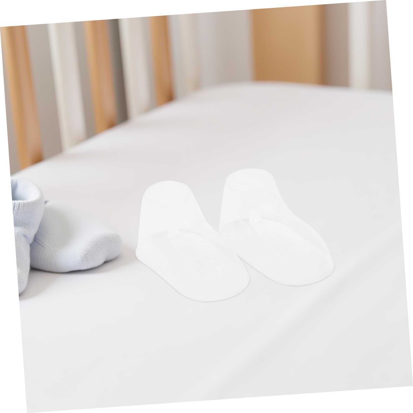 NUOBESTY 100 Stück Babysocken Ständer Kunststoff Schuhstützen 10cm Transparent Sockenhalter für Kleinkinder Schuhform Präsentation