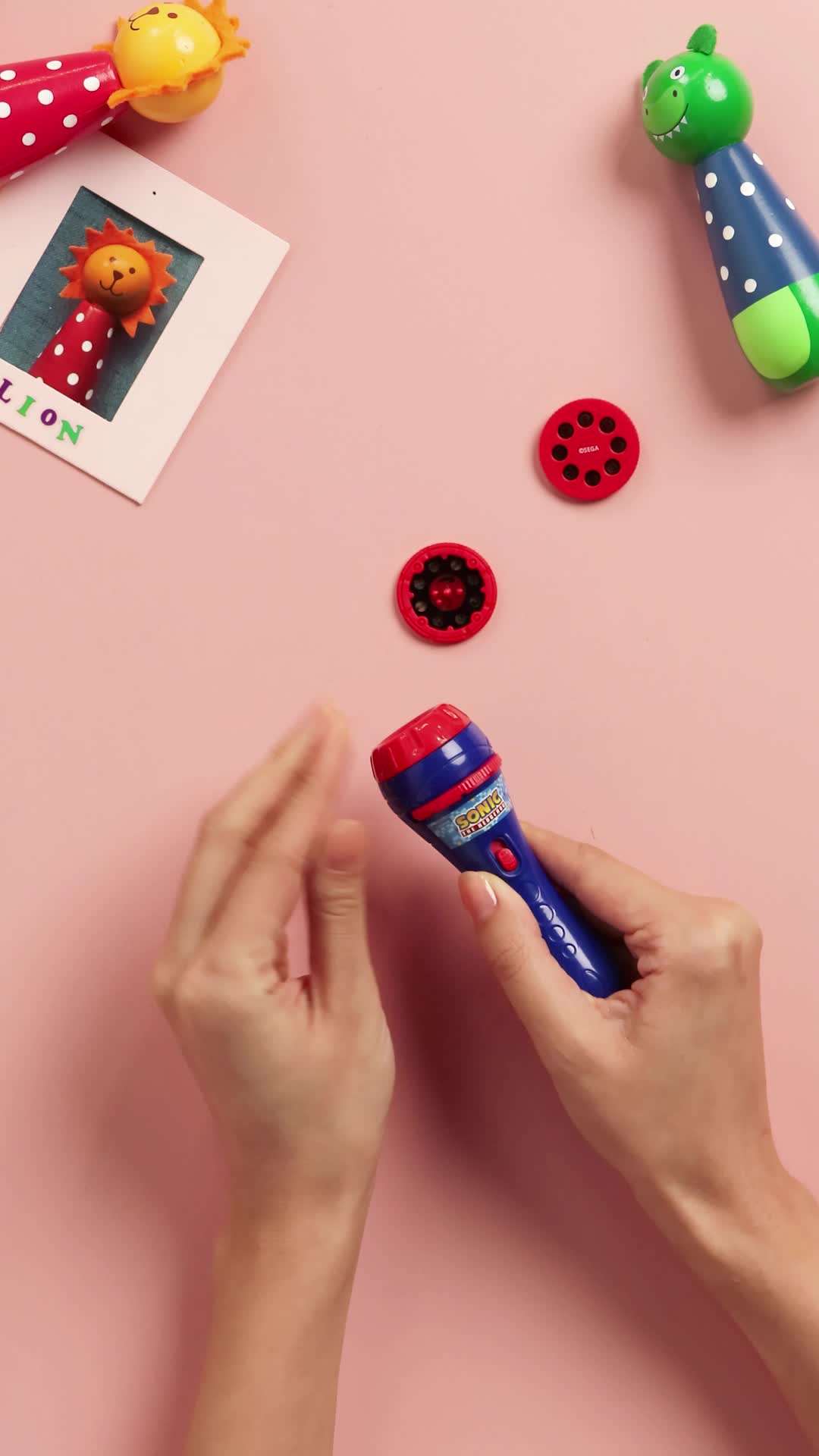 Lexibook Proiettore Torcia Sonic – 24 Immagini Su 3 Dischi, Racconta Storie Al Buio, Gioco 2 In 1 Per Bambini - Foto 1