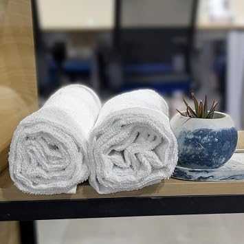 White Bath Towels for Bathroom 22 x 44 inches | Pack of 6, Soft & Quick-Dry, Perfect Durable Bath Towel Set for Showering, Sauna, Spa & Gym - Easy Care, Absorbency