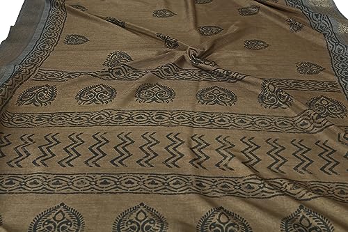 Image of MIRCHI FASHION Women's Cotton Blend Bagru Batik Blocks Printed Saree with Blouse Piece