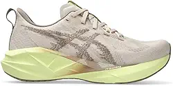 Tênis ASICS Novablast 5 feminino