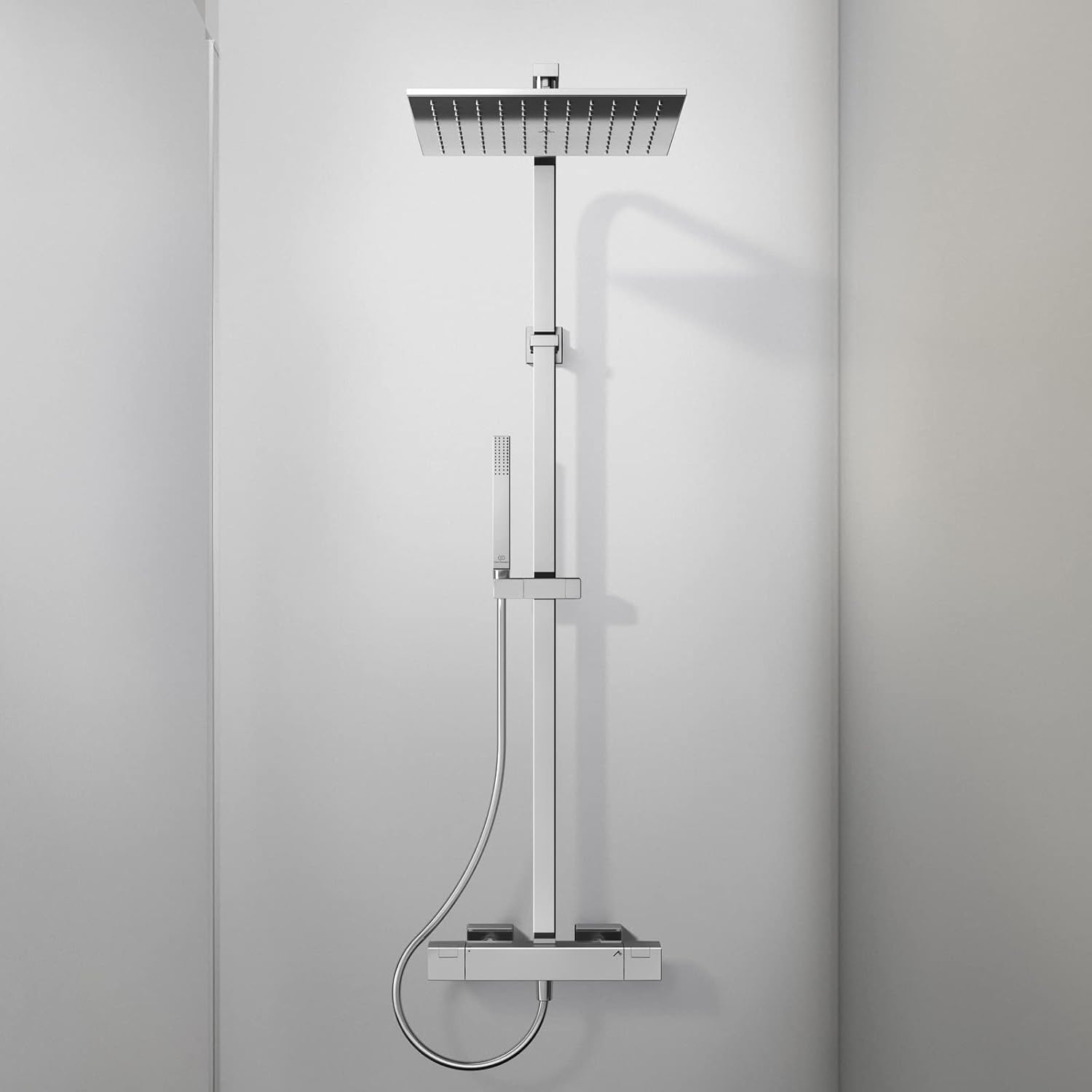 Передний view of Ideal Standard Ceratherm T100 Shower System