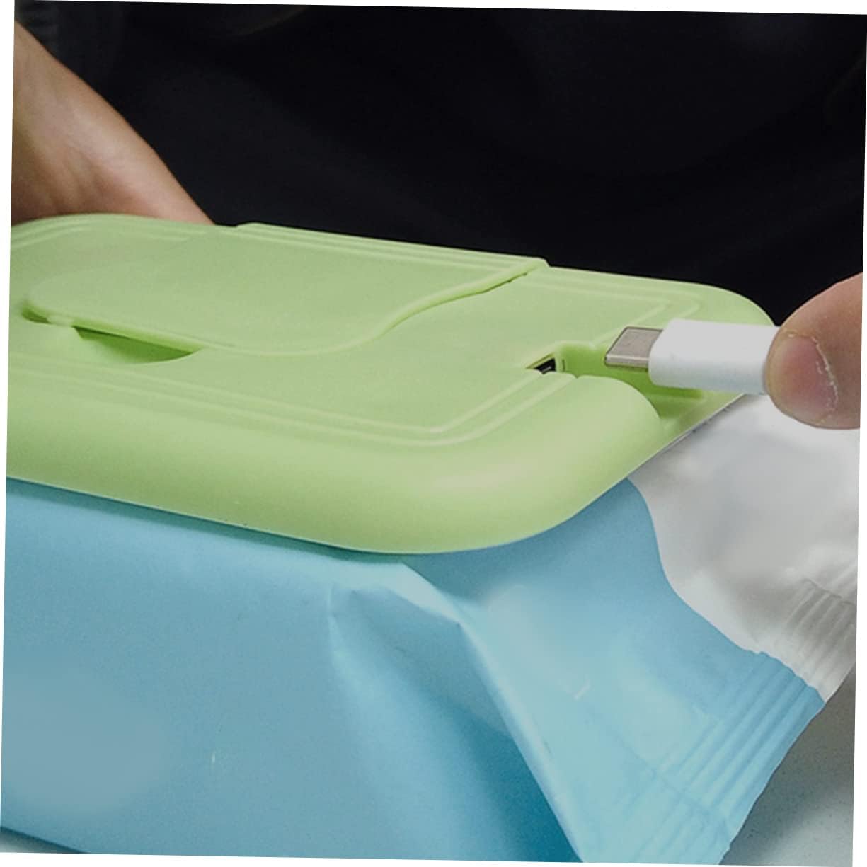 Yardwe Portable Wipe Warmer Dispenser Keeps Wipes Warm Moist Soft for Indoor Use Low for Energy Saving for Diaper Changing Care