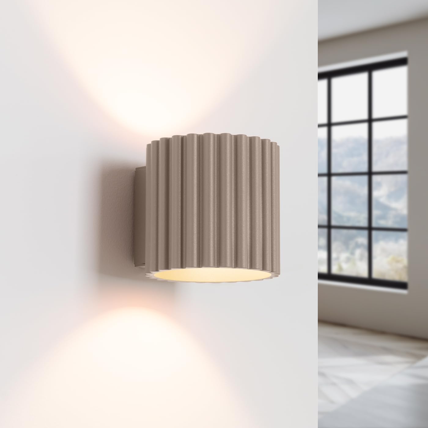 SOLLUX lighting Wandleuchte Innen - Wandlampe Aluminium - 1 Flammig - LED Lampe Glühbirne - Taupe Aura