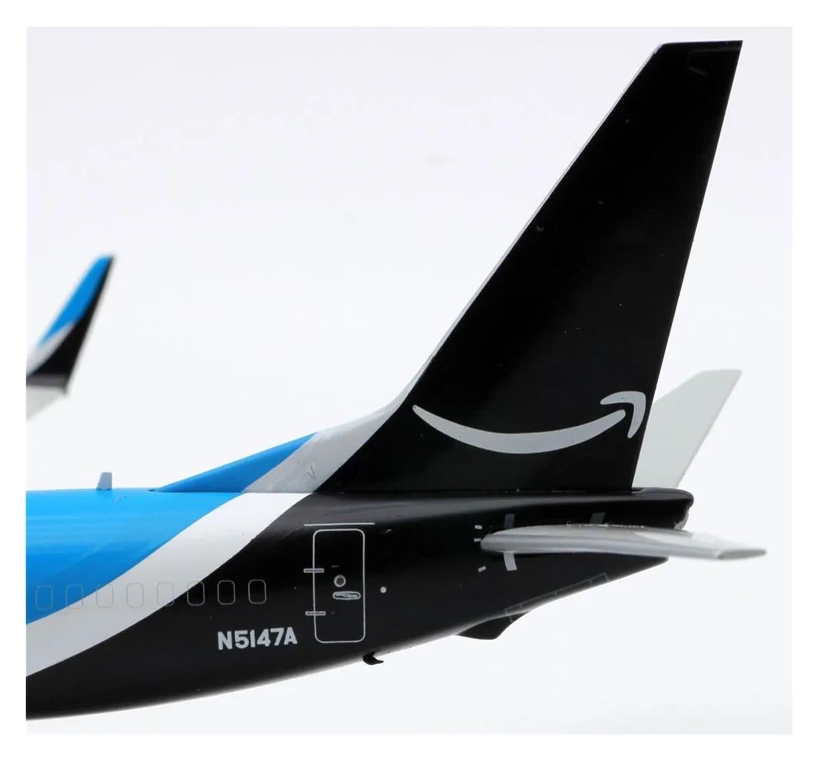 Aerobatic Flugzeug EW2738006 Wings 1:200 Prime Air Boeing B737-800(BCF) Druckguss-Flugzeugjet-Modell N5147A