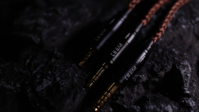 イヤフォン Amazon.com: KZ ZS10 PRO 2 Pin IEM Earphone Cable, KBEAR 16
