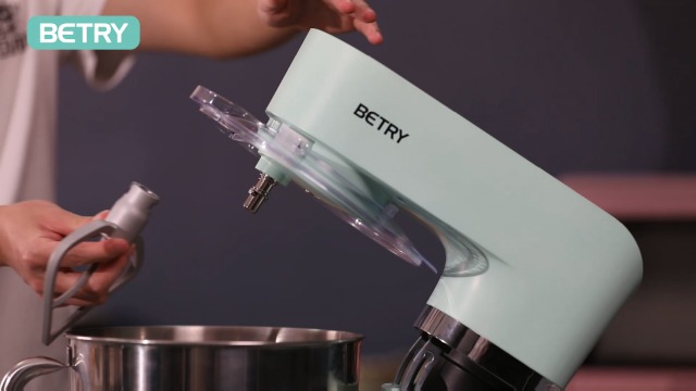 Küchenmaschine Knetmaschine, BETRY 1500W Küchenmaschine, 7.5L 6 Geschwindigkeit Knetmaschine mit Knethaken, Schneebesen… – Bild 8