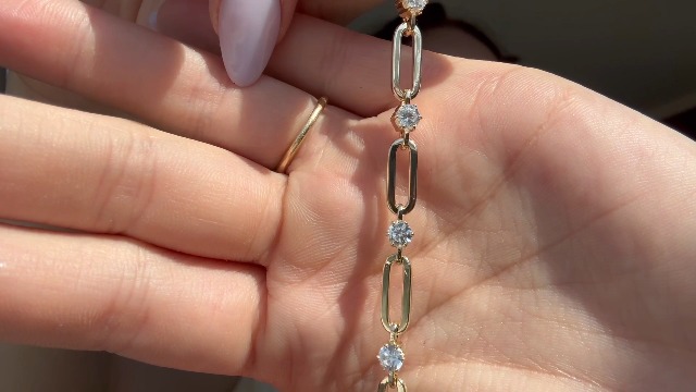 Pulsera Paperclip para Mujeres con Cadena CZ 14K Dorada miniatura 7