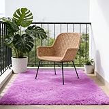 💧【Facile à Entretenir】Le nettoyage de notre tapis à poils longs est simple Il peut être nettoyé avec une serviette humide ou un aspirateur à faible puissance. Étant donné que la laine du villeux est très douce,vous ne devez pas le mettre dans la machine à laver, l'eau de Javel, le sécher ou le repasser