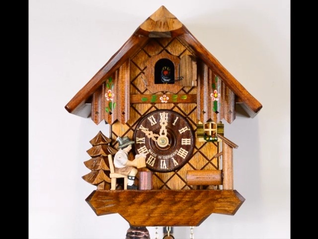 Amazon.co.jp: 鳩時計 シュヴァルツヴァルド（黒い森）の家、ビールを