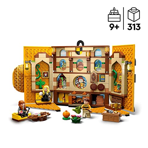 LEGO 76412 Harry Potter Le blason de la maison Poufsouffle - vue 3