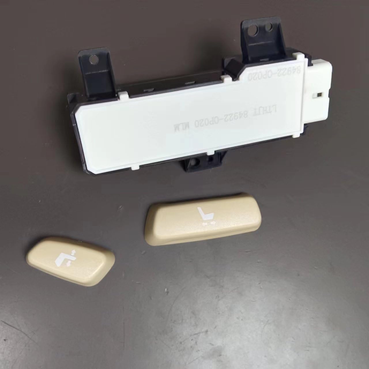 Amazon.com: AUTO-PALPAL POWER SEAT SWITCH R 84922-60160 8492260160 