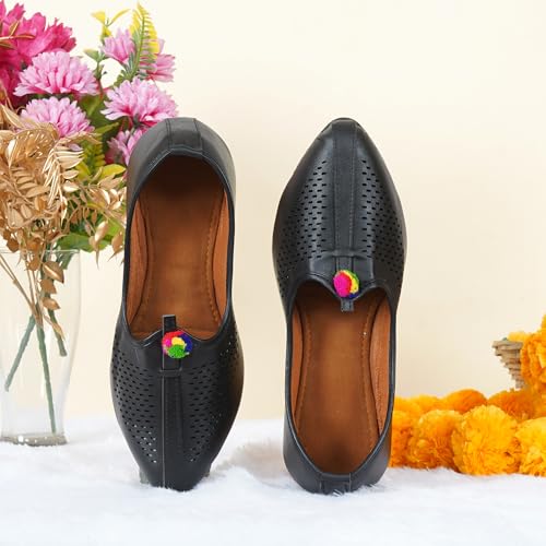 Image of DFR Mens Juttis Ethnic Mojaris | Casual Loafers Juti Shoe for Men