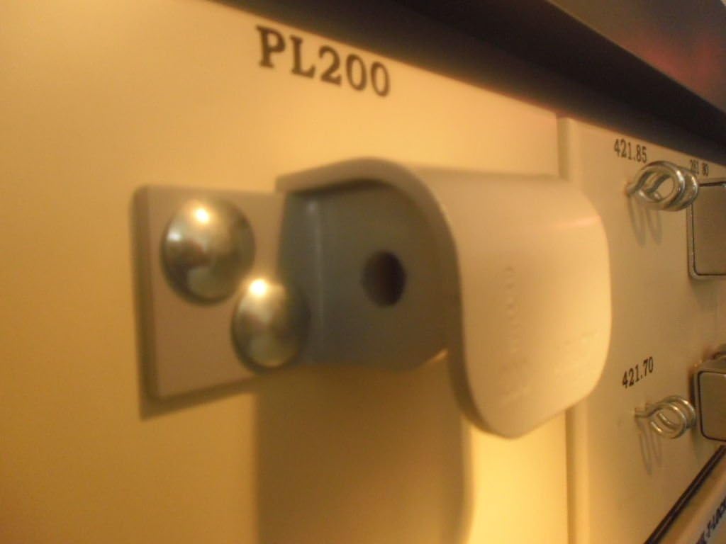 ABLOY PL200 Locking Plates For Right - Handed Doors Hasp For Padlocks Grade 2-3