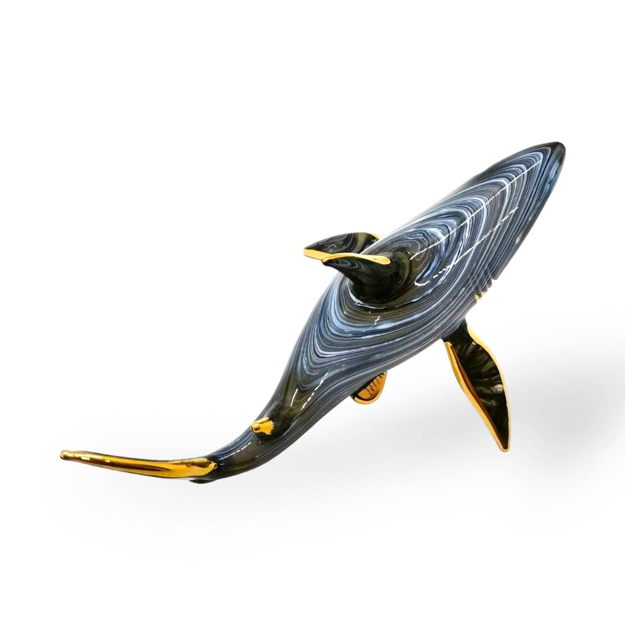 ガラス製 魚型置物 黒と金のラメ Amazon.co.jp: WitnyStore 小さな5¼インチの長さの黒と金のサメの置物