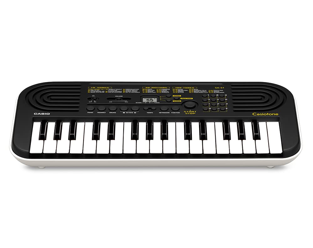 Kit Tastiera Casio SA51 (Fondo Bianco) con Alimentatore, Borsa ffalstaff ® con Tracolla e Maniglie per un Comodo Trasporto, App di Apprendimento e E-book "Suona la Tastiera"