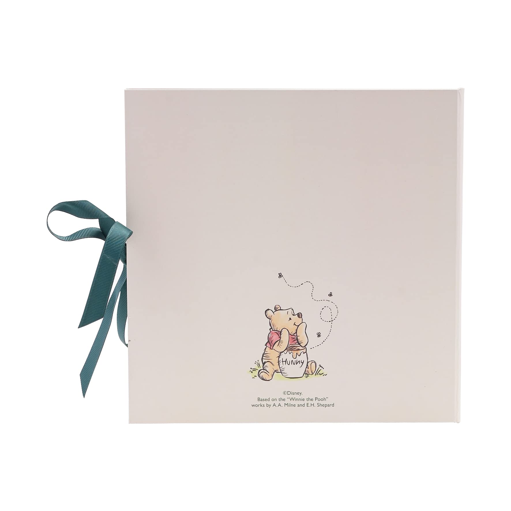 Album de première année Winnie l'ourson par Widdop et Co - Album rectangulaire personnalisable en papier vert 218 x 216 x 216 mm - Winnie the Pooh - Baptême, Première Communion - Nœud en ruban vert