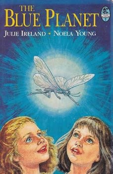 Paperback The Blue Planet (Young bluegum) Book