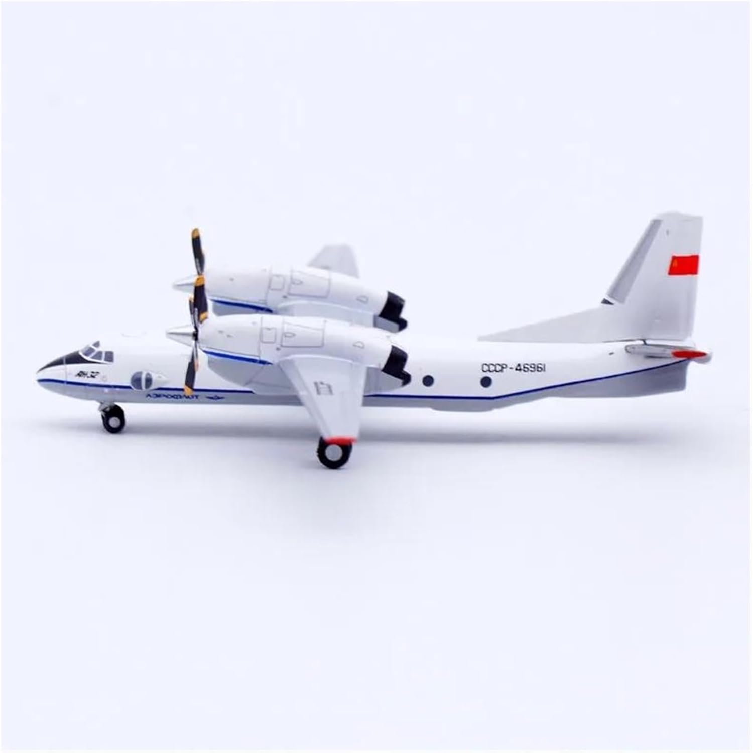 Decorated Airplane Models 1/400 for Soviet Aviation Antonov An-32 Die-cast Alloy Aircraft Model Commemorative Gifts