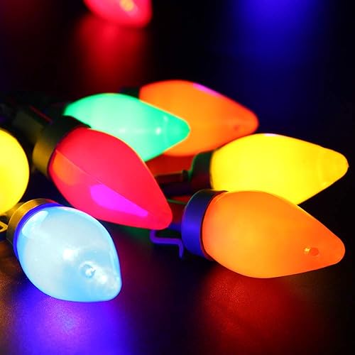 Miniatura 9 de RECESKY C7 Bulbs - Tira de luces de Navidad con control remoto, 50 luces LED de 24 pies, color rojo, blanco, verde, para iluminación de hadas de