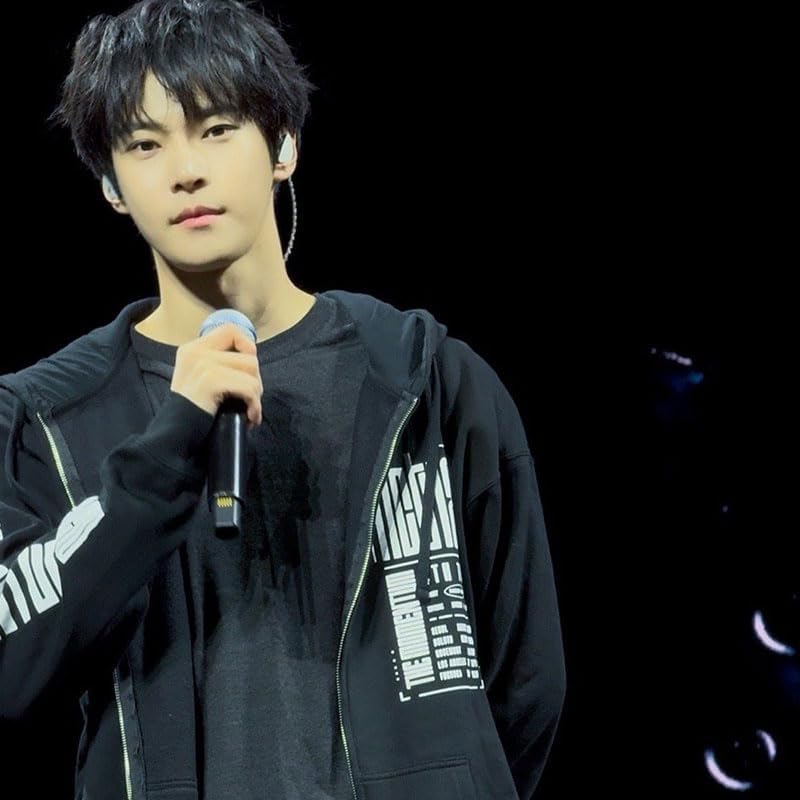 Amazon.co.jp: [さん店] NCT 127 グッズ パーカー イリチル 2025