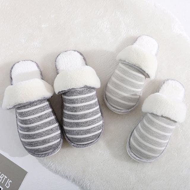 Image of INFISPACE Men and Women Winter Flip Flops Carpet Slippers for Bedrooms House Slippers