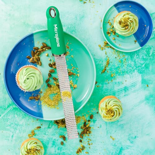 Image of Microplane Premium Classic Zester Grater in Fresh Basil Green - Vibrant Color | Lemon Zester tool, Cheese & Vegetable Grater | For Citrus, Parmesan Cheese, Garlic, Ginger | Fine Stainless Steel Blade