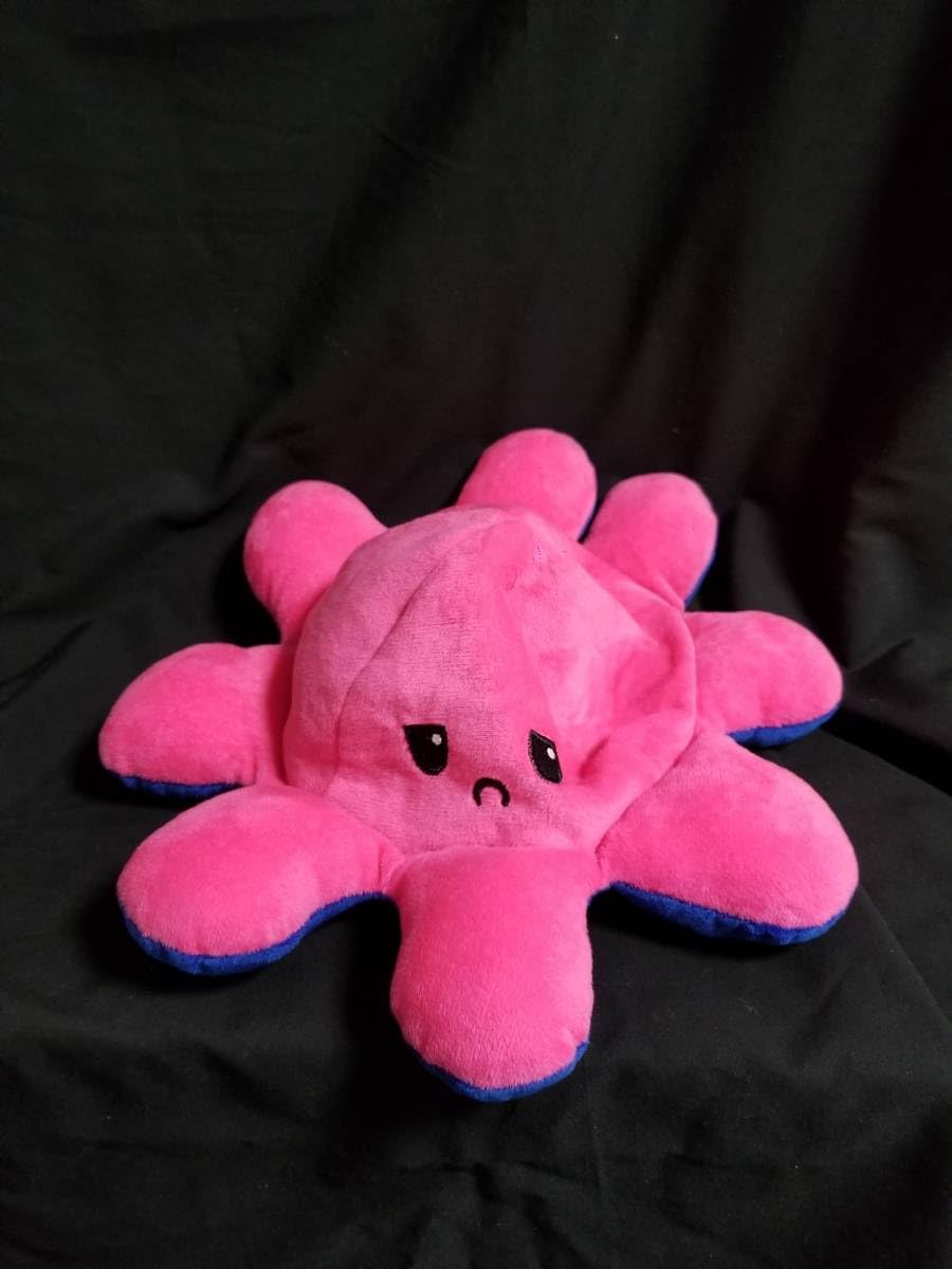 ぬいぐるみ　ピンク　タコ Amazon.co.jp: タコ リバーシブルぬいぐるみ カラー ブルー＆ピンク