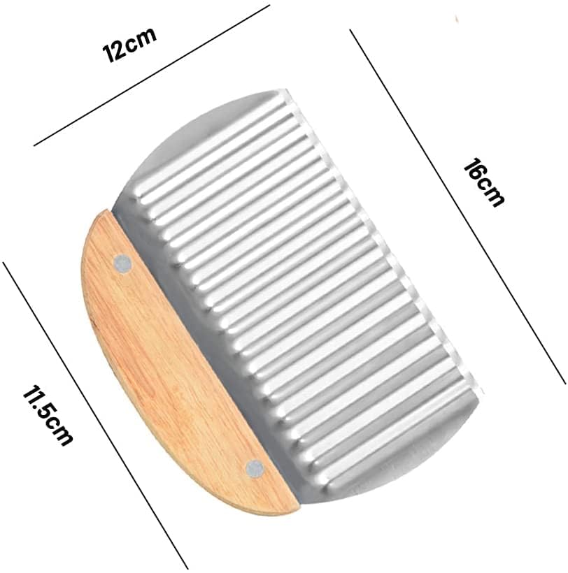 Image of Crinkle Cutter, Stainless Steel French Fry Slicer Knives for Potatoes Salad Carrot, Heavy Duty Wavy Crinkle Cutting Chopping Tools with Wooden Handle (Pack of 1)