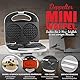 SugarWhisk Mini Waffeleisen Kinder, Doppelwaffeleisen, Kleines Waffeleisen mit Antihaftbeschichtung, Mini Waffle Maker, für Familienfeiern, Kindergeburtstage, Ostern oder Weihnachten, Weiß