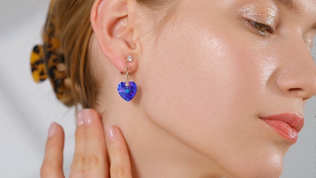 Aretes clip on corazón cristal austríaco en oro rosa 14K miniatura 7