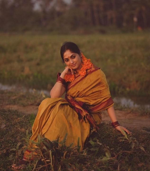 Image of Flosive Women's Kanjivaram Silk Saree With Handloom Weaving Work With Blouse Piece