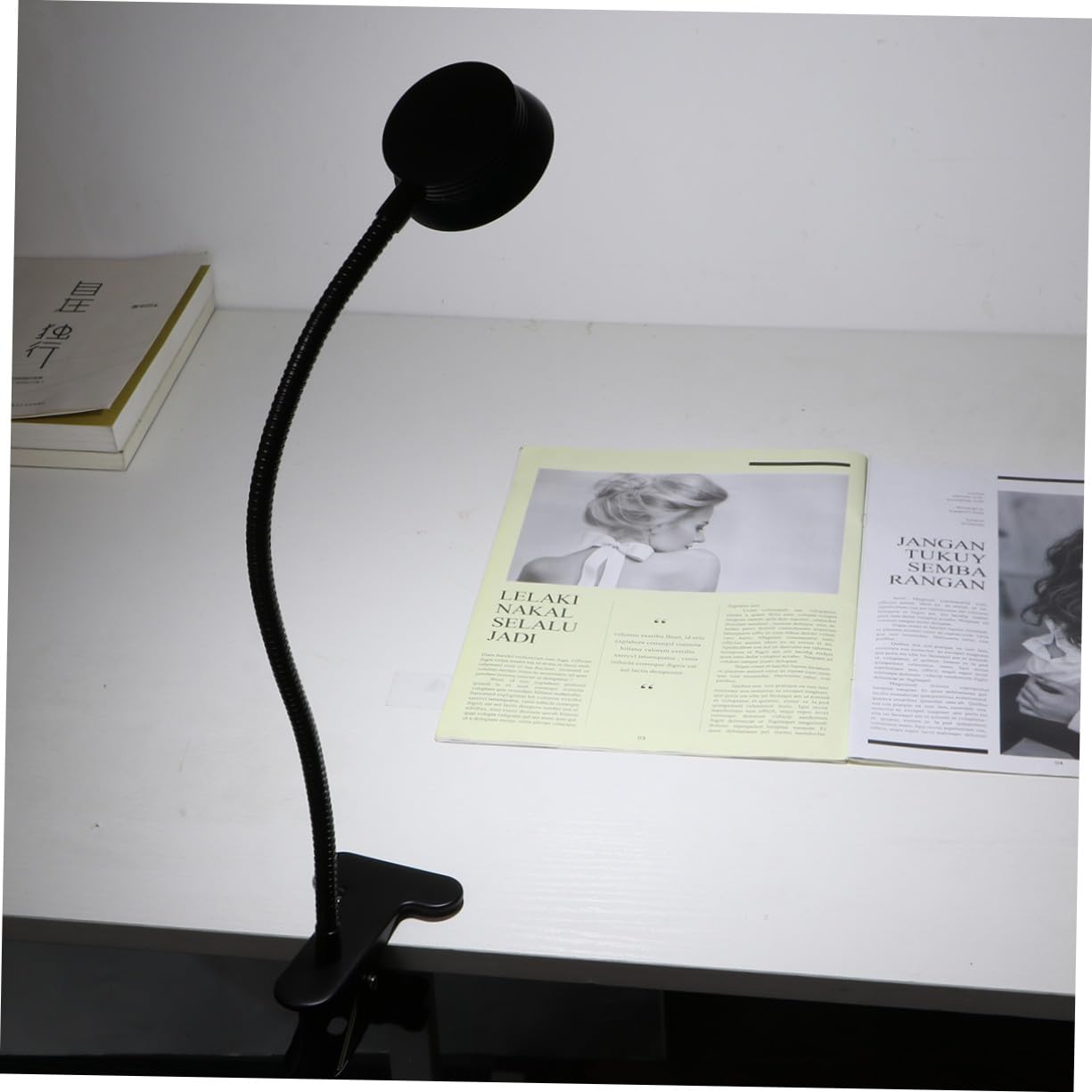 Lampada da Lettura LED a Clip USB 4W Collo Flessibile per Letto | Lampada da Lettura Libro, Paralume Eye-Care, Uso al Buio e Tastiera, Portatile per Lettori Notturni