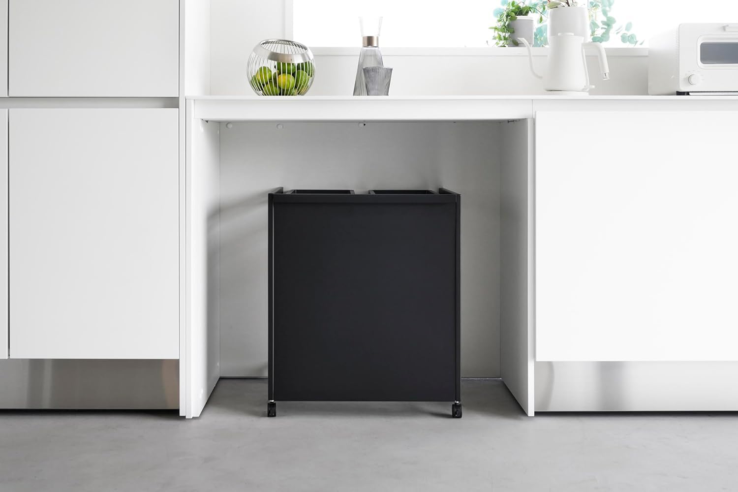 Amazon｜目隠し 分別 ダストワゴン 45L 2分別 ブラック W52×D43×H60cm