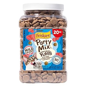 Purina Friskies Natural Cat Treats, Party Mix Natural Yums With Wild Caught Tuna and added vitamins, minerals and nutrients – 20 oz. Canister