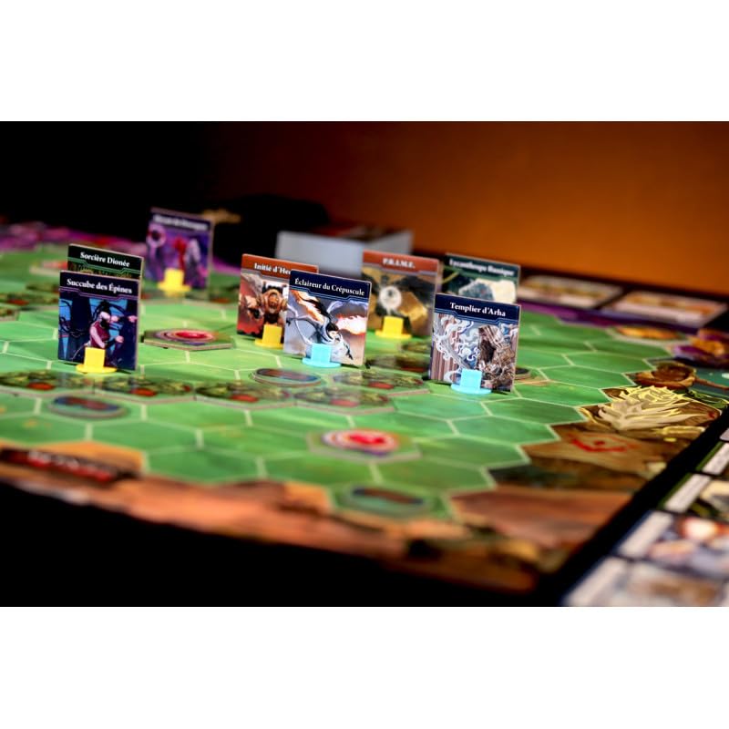 IELLO Ascension Tactics - Juego de Deckbuilding y Estrategia | Bandeja Táctica, Escenarios Variados | 1-4 Jugadores | Desde 10 Años | Partes 45-90 Min | Stoneblade