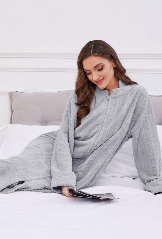 Image of LYCY Women Plush Zipper Robe, Long Fleece House Coat Nightgown with Pockets Solid Bathrobe