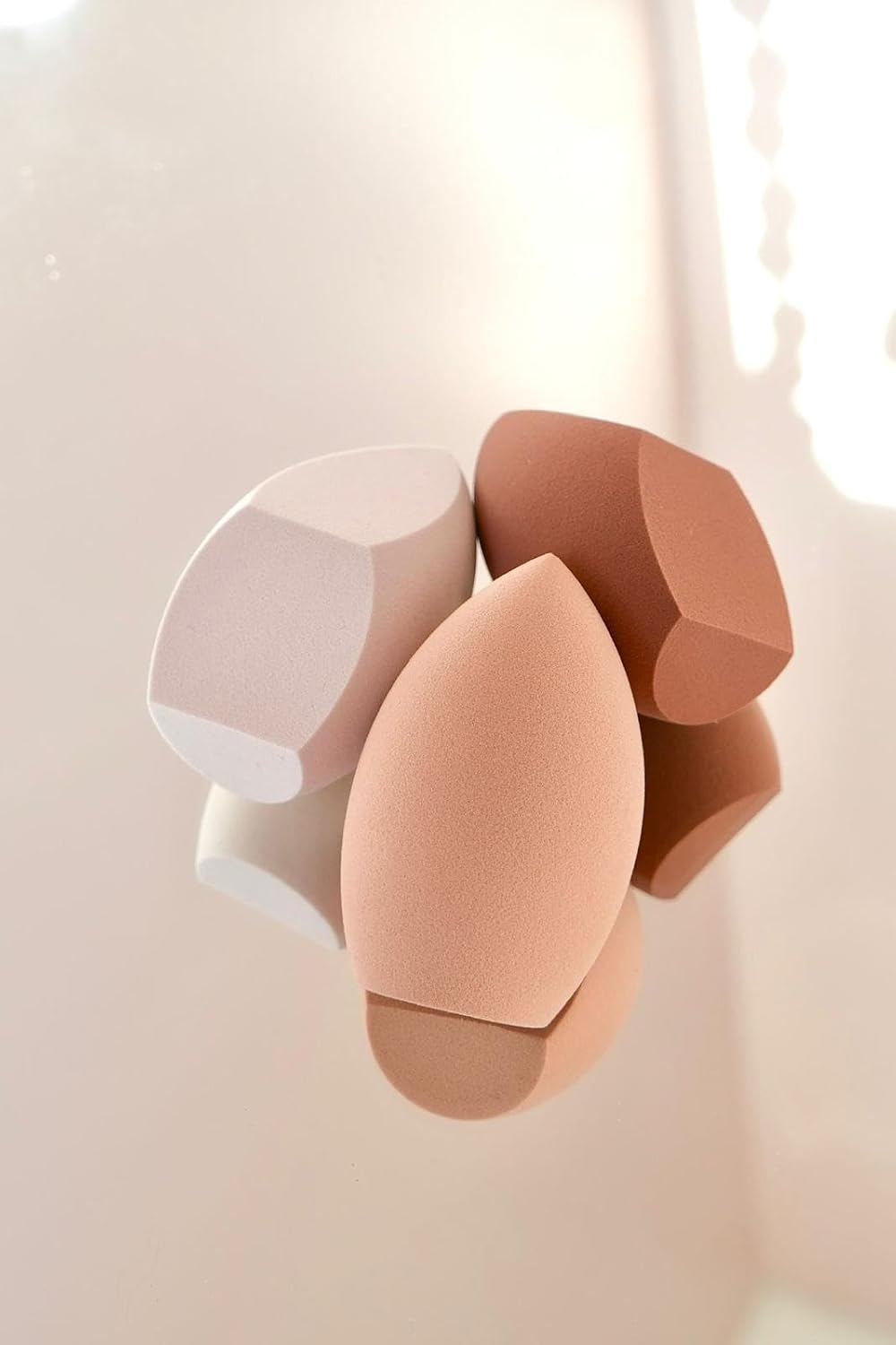 The XXXL Blender - 12 reusable, latex-free, extra-large sponges for quick, streak-free foundation, concealer, and contouring. Ideal for all skin types, perfect for professionals and everyday use.