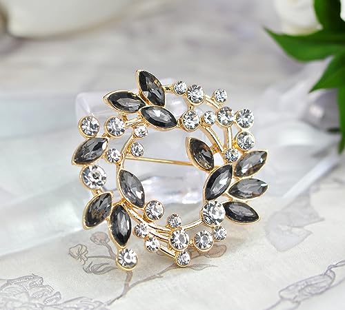 Image of Gyn&Joy Clear Crystal Rhinestone Floral Wreath Pin Brooch BZ005