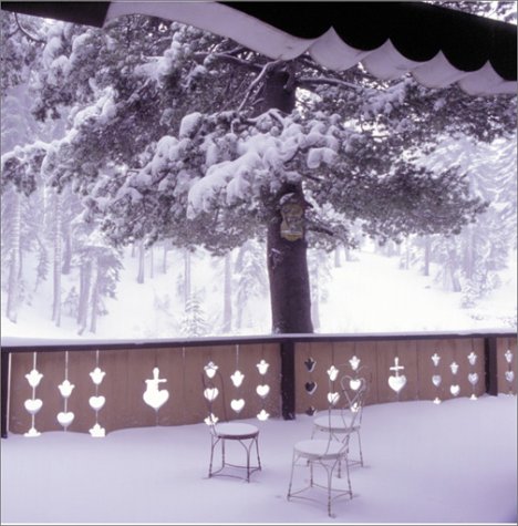 Snow Country: Mountain Homes and Rustic Retreats