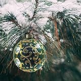 Weihnachtskugeln Weihnachtsdeko Eisblau 9cm Kunststoff Weihnachtsbaumkugeln mit Aufhänger Christbaumkugeln Plastik Bruchsicher, Weihnachtsdekoration Kugeln Hängedeko Weihnachtsbaumschmuck Geschenk