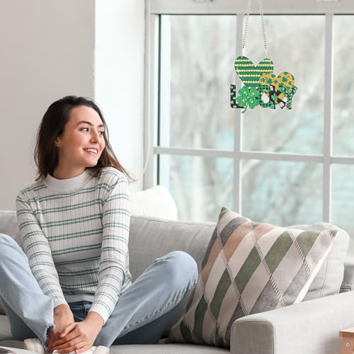 Image of DIY Diamond Painting Hanging Ornament - St. Patrick's Day Lucky Sign with Shamrock and Hearts, 5D Green Rhinestone Craft for Wall Door Festival Decor