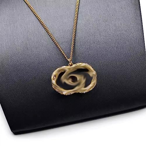 Buste bijoux pour éviter les nœuds de colliers efficacement