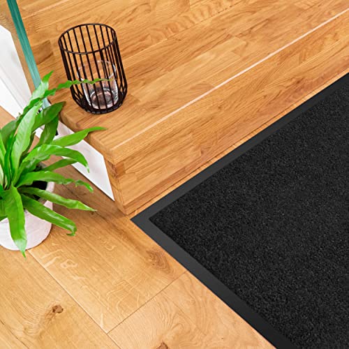 comflor Hochwertige Fußmatte Schwarz 40x60 groß für Innen & Außen - Schmutzfangmatte rutschfest, waschbar & wetterfest - Fussmatte für Eingangsbereich & Aussenbereich - Läufer Flur dünn