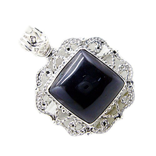 Collier en argent fait main avec onyx noir pour sublimer vos tenues